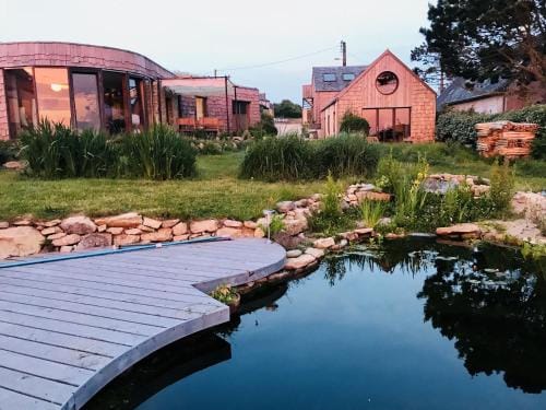 La Bulle d'EMBRUNS d'HERBE Hotel in Finistere
