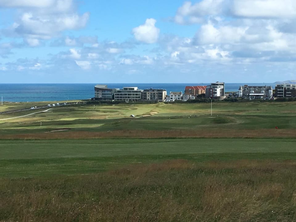 Breakers Guest House Hotel in Newquay