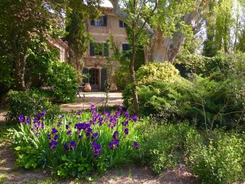 Campagne Baudeloup Hotel in L'Isle-sur-la-Sorgue