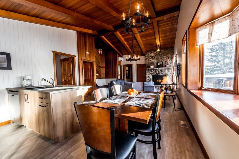Chalets Lac a la Truite Resort in Val-David