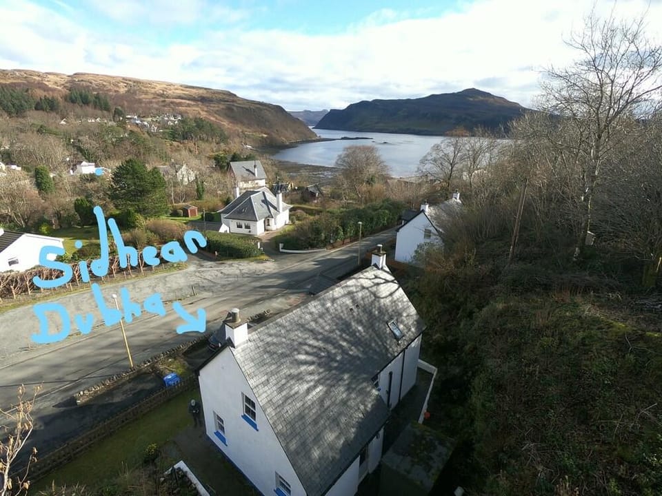 Sidhean Dubha Holiday Home Hotel in Portree