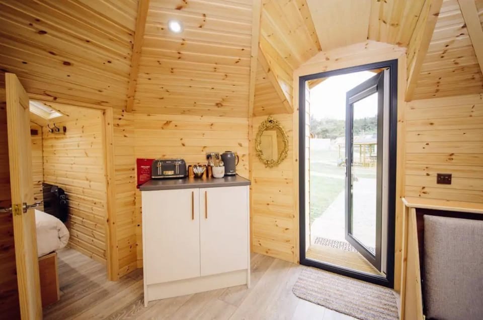 Delny Glamping Hotel in Scotland