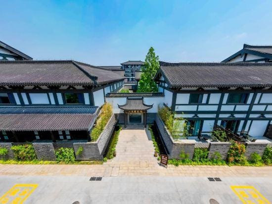 Octagon Featured High-end Hotel Hotel in Jiangsu