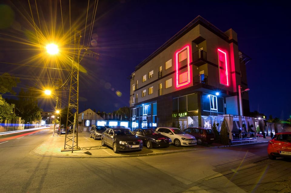 Garni Hotel Dash Hotel in Novi Sad