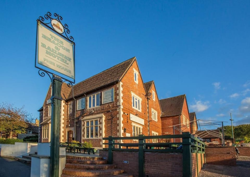 The Beacon Inn Hotel in Stroud District