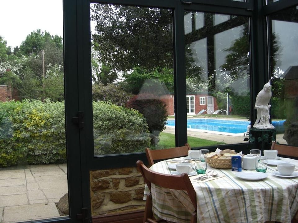 Brampton Grange Hotel in Daventry District