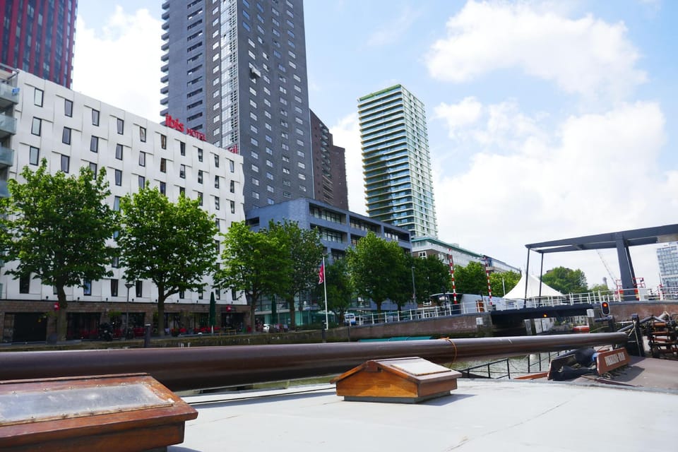Boat apartment Rotterdam Fokkelina Hotel in Rotterdam