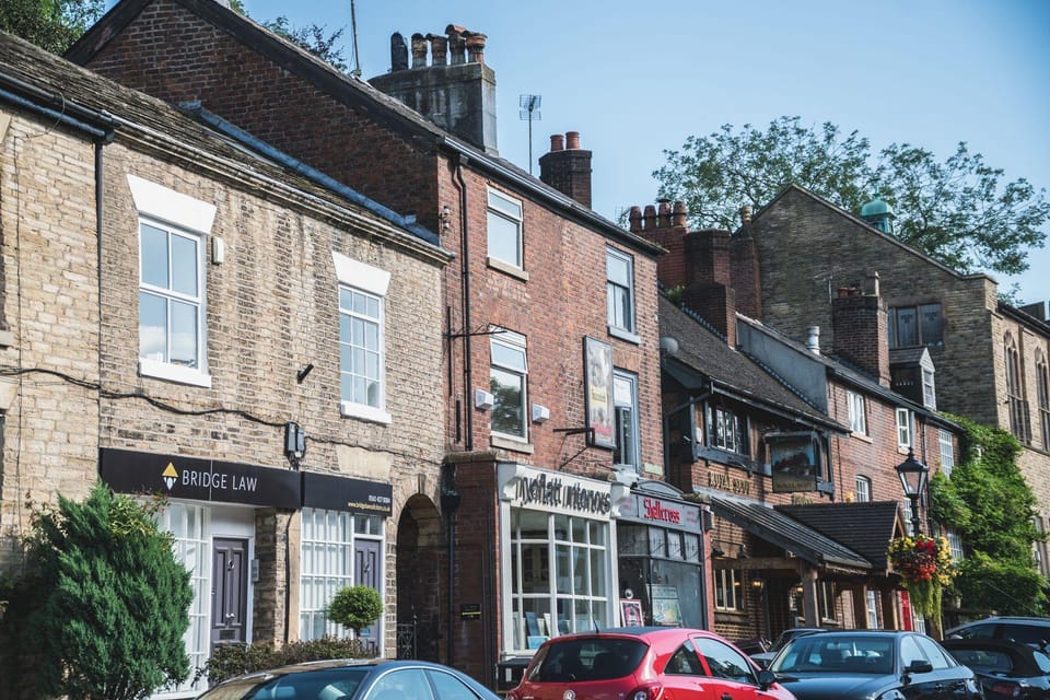 Town Street Apartment Hotel in England