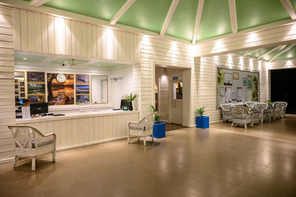 Hotel Sinclairs Retreat Dooars Resort in West Bengal