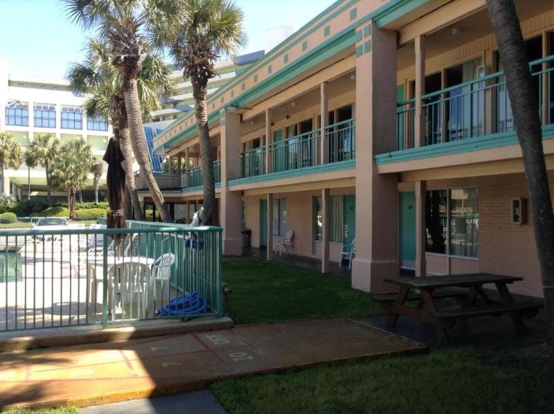 Royal Palace Inn & Suites Hotel in Myrtle Beach