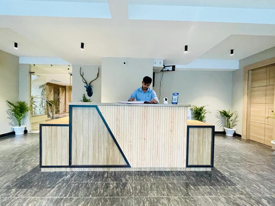 infinity stays Hotel in Gurugram