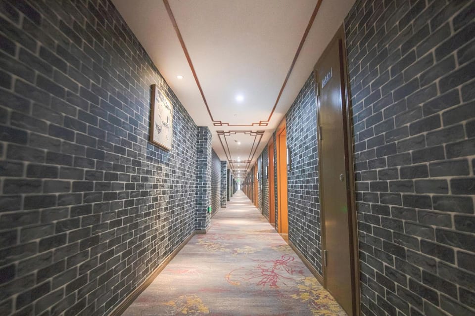 Taihu Lake Traditional Water Town Inn Hotel in Suzhou