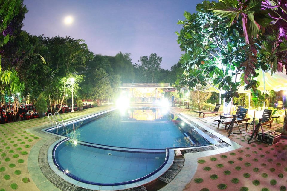 Swimming pool