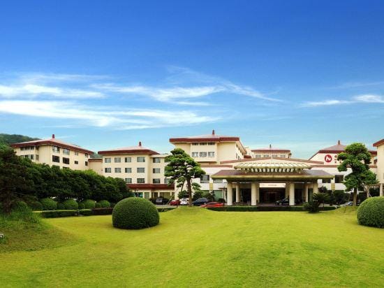 Hangzhou Bay Hotel Hotel in Zhejiang