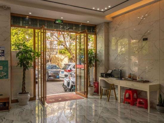 Linyi Jinshan Hotel Hotel in China