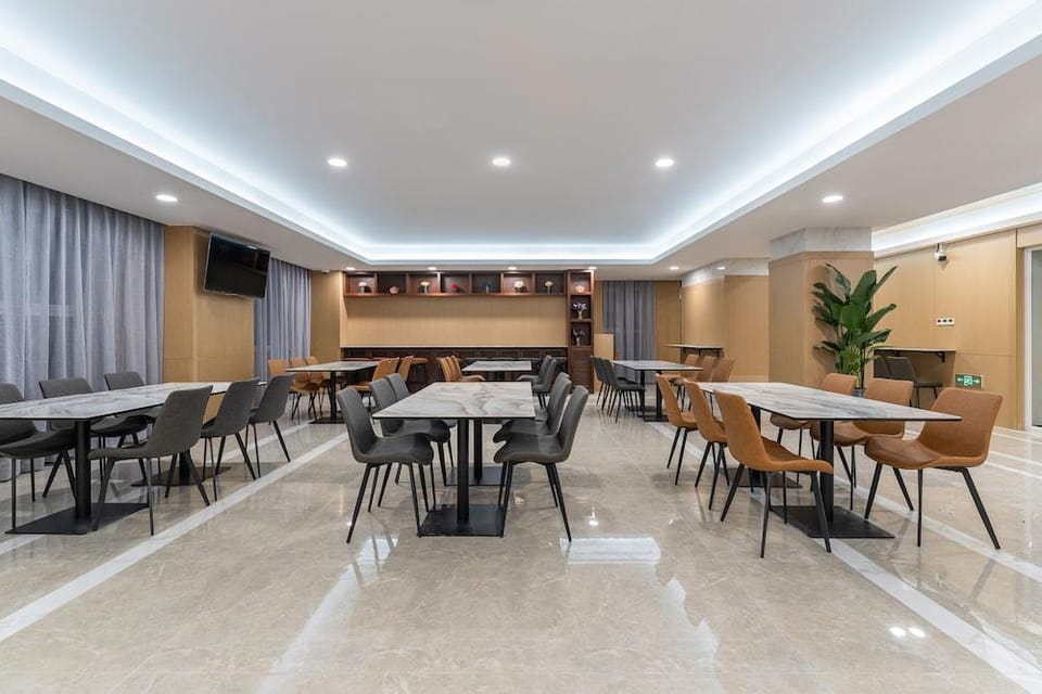 JOY FALL HOTEL Hotel in Qingdao