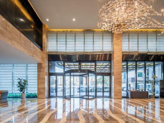 Rezen Select Hotel (Taizhou Linhai Duqiao Baolong Square) Hotel in Zhejiang