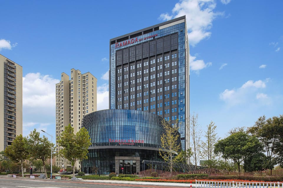 Pinghu Dingren Ramada Hotel Hotel in Shanghai