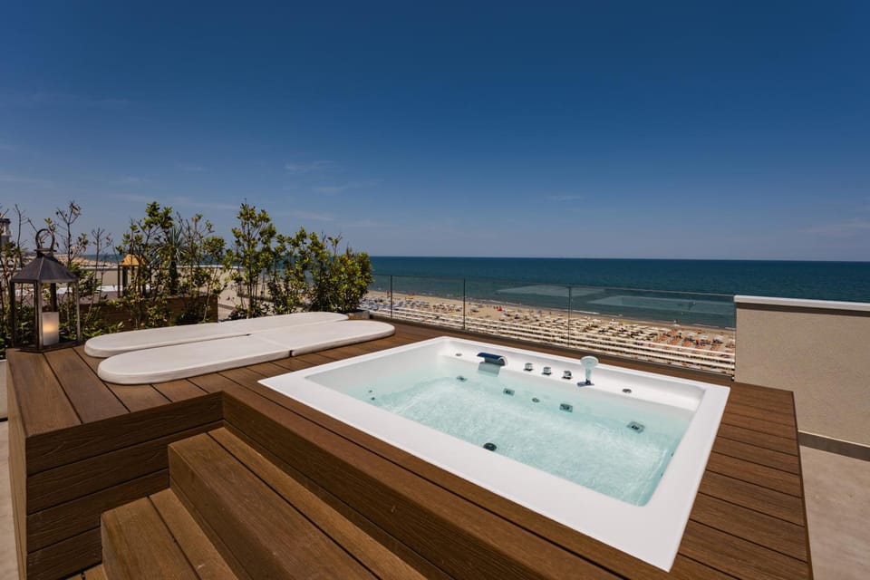Hot tub