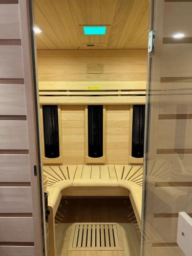 Grenoble LA SUITE 2 spa jaccuzzi et sauna privatif Hotel in Grenoble