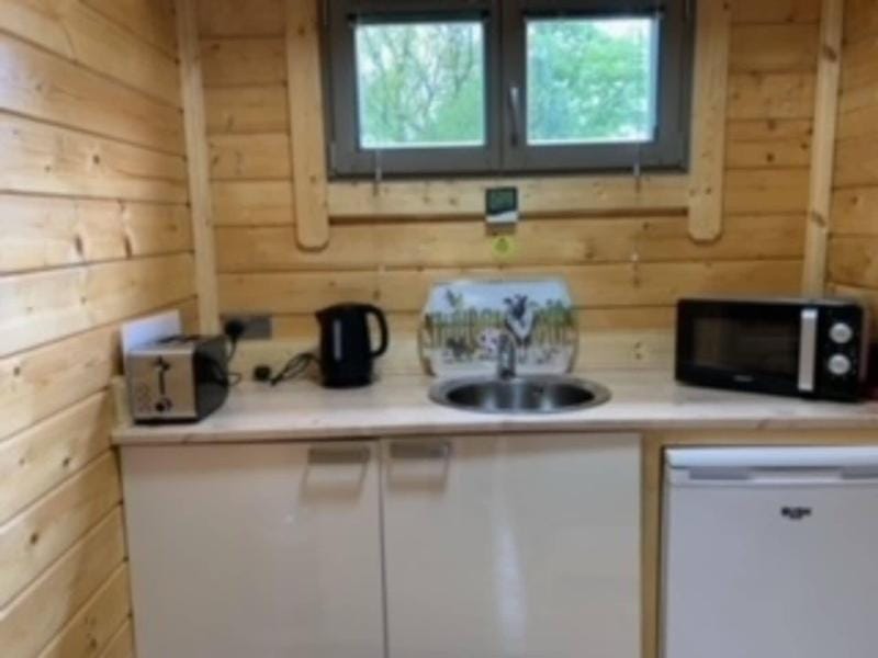 Duncairin Cabin 2 DOG Friendly AND Mins From Town Hotel in Scotland