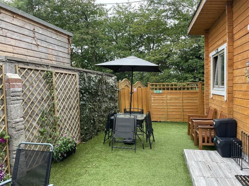 Duncairin Cabin 2 DOG Friendly AND Mins From Town Hotel in Scotland