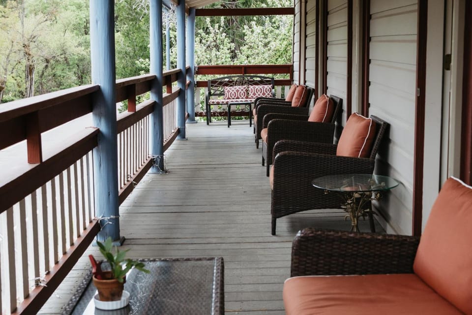 Volcano Union Inn and Pub Hotel in Calaveras County