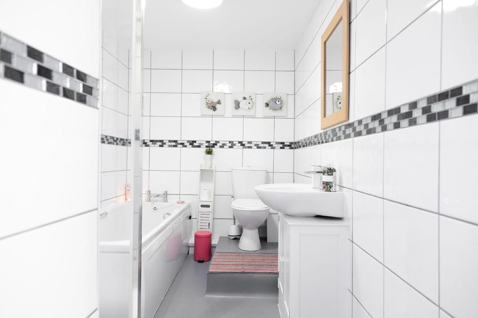 6 Bedroom City Centre Townhouse Hotel in Canterbury
