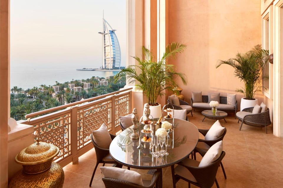 Jumeirah Al Qasr Dubai Hotel in Dubai