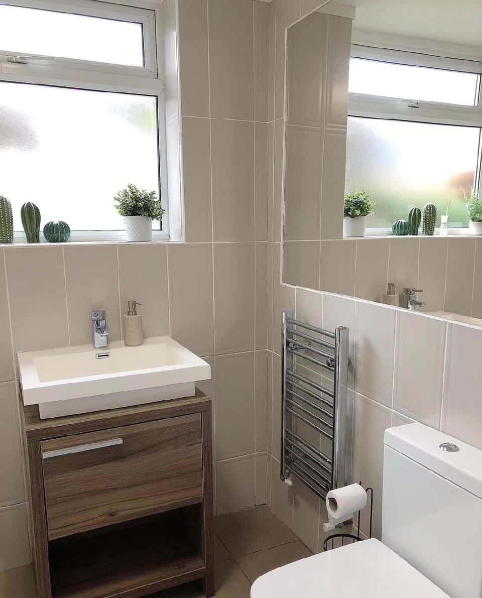 Modern 3 bedrooms house with 6 guests Hotel in Sheffield