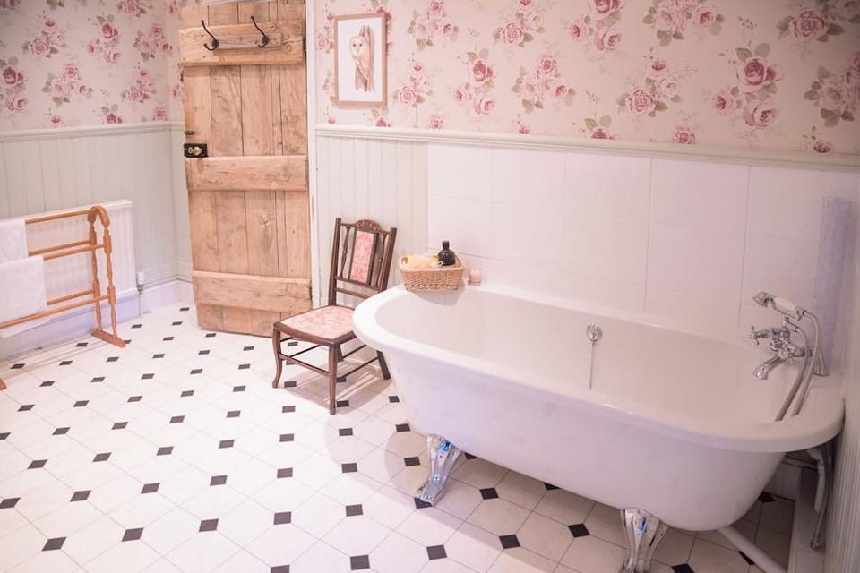 Lower House B&B Hotel in Wales