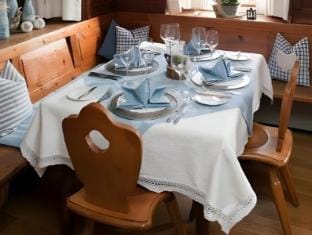 Gasthof Hirschen Inn in Tyrol