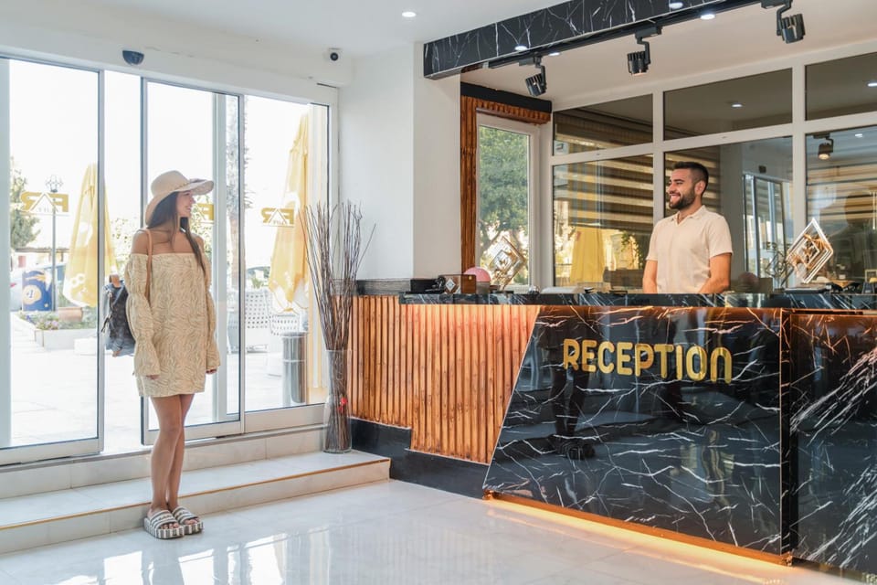 FAR LIFE HOTEL Hotel in Antalya