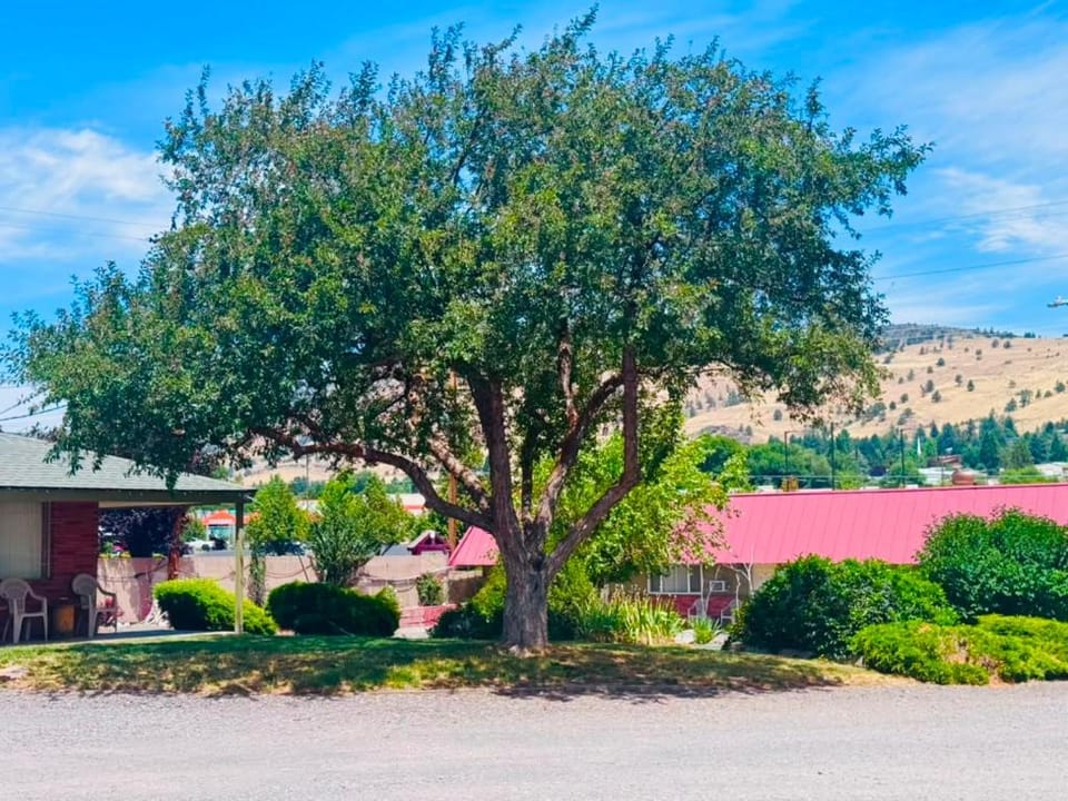 Golden West Motel Motel in Klamath Falls