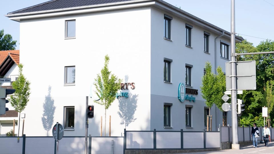 Henrys Sleeping am Augsburger Eiskanal Hostel in Augsburg
