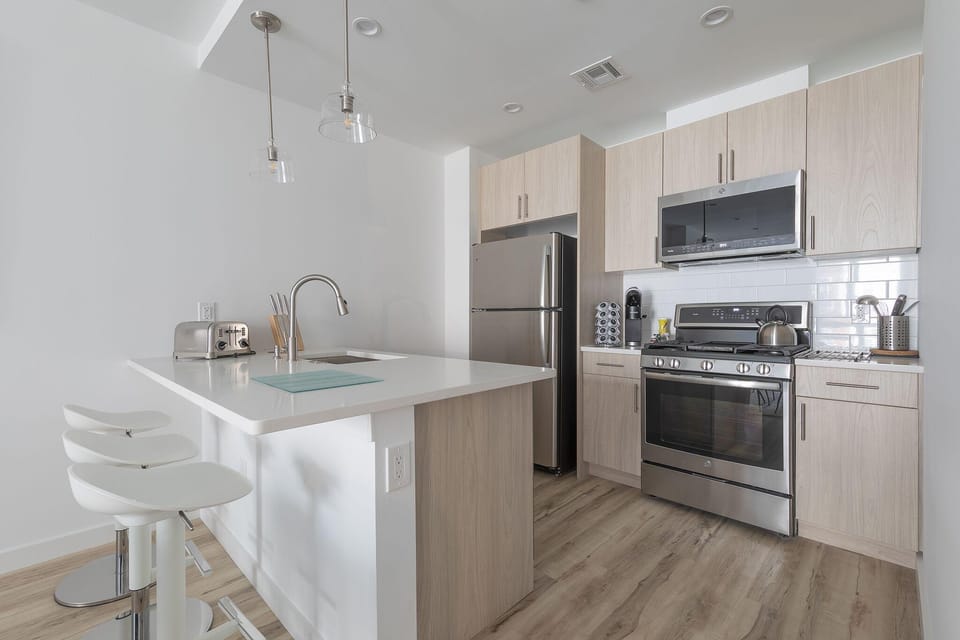 Stylish 3BR Retreat w Private Deck Near NYC Hotel in Hoboken