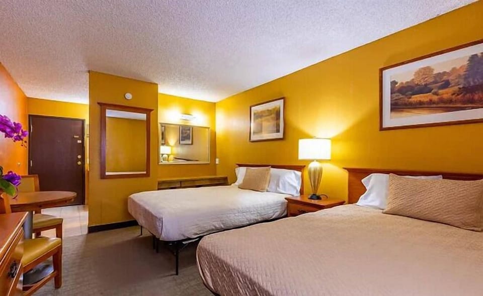 Sun Valley Suites Hotel in Bullhead City