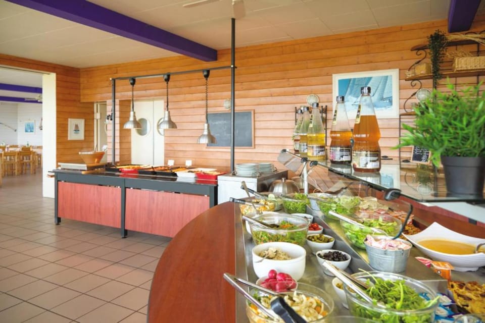 Belambra Colleville Sur Mer Ohama Beach Hotel in Normandy
