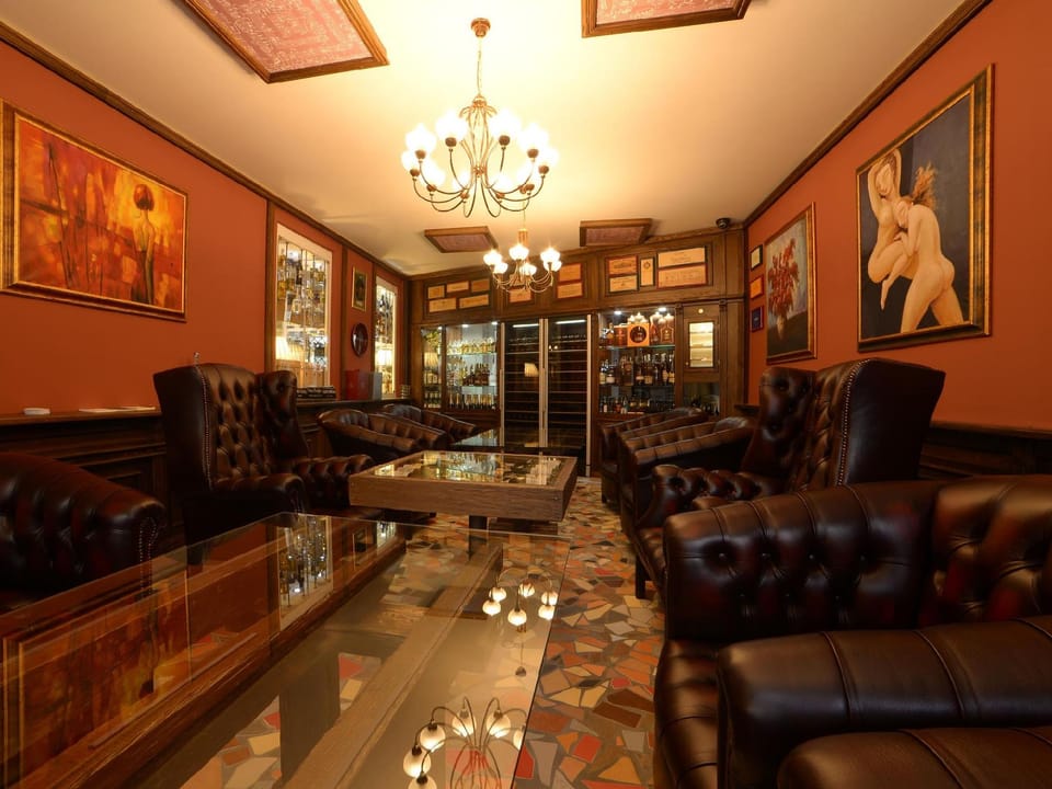 Bar/lounge