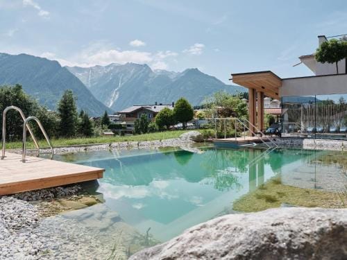 Hotel Garni Pinzgau, Fabian Huttl Hotel in Salzburgerland