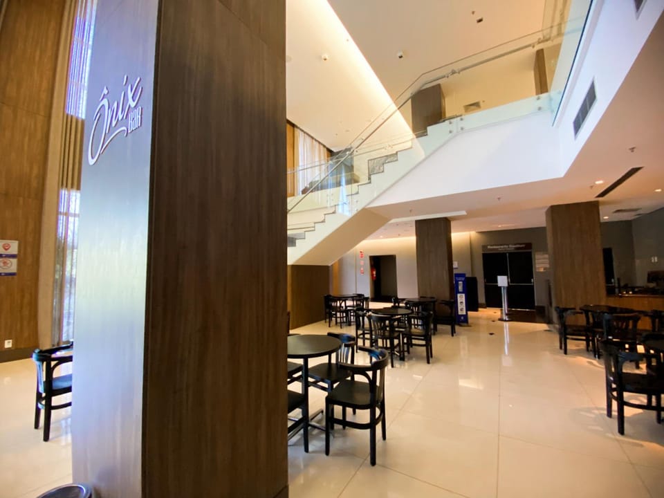 Bar/lounge