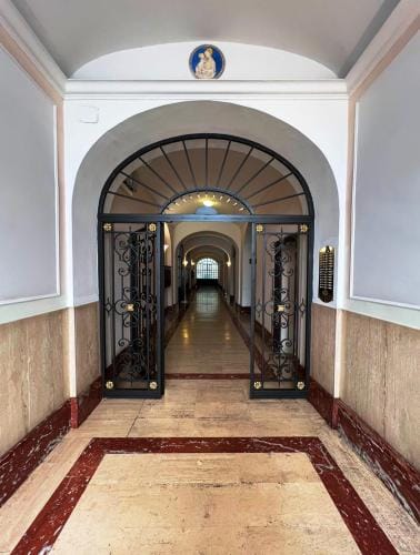 Dolce Vita Guest House Hotel in Rome