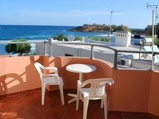 Iolkos Hotel Apartments Hotel in Crete