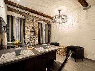 Camaella Luxury Studio Hotel in Vernazza