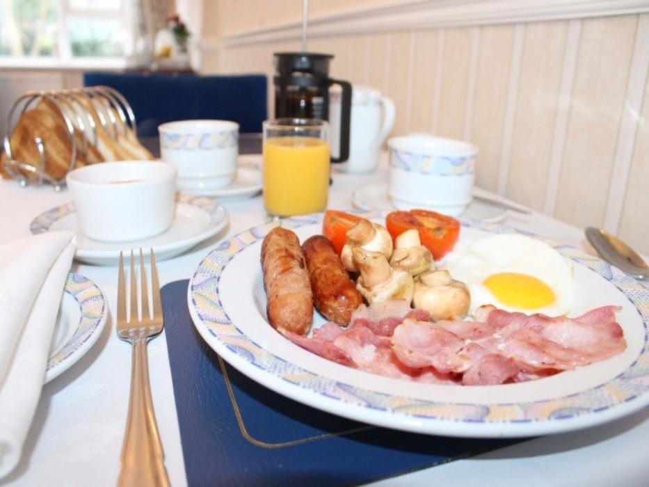 The Millbrook B & B Hotel in Torquay