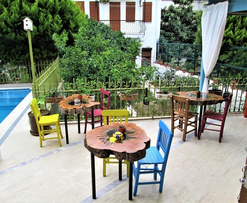 Foca 1887 Otel Hotel in İzmir Province