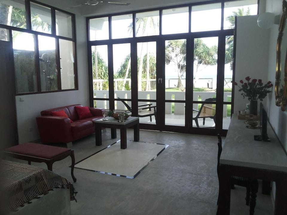 Nirvana Beach Boutique Hotel Hotel in Southern Province