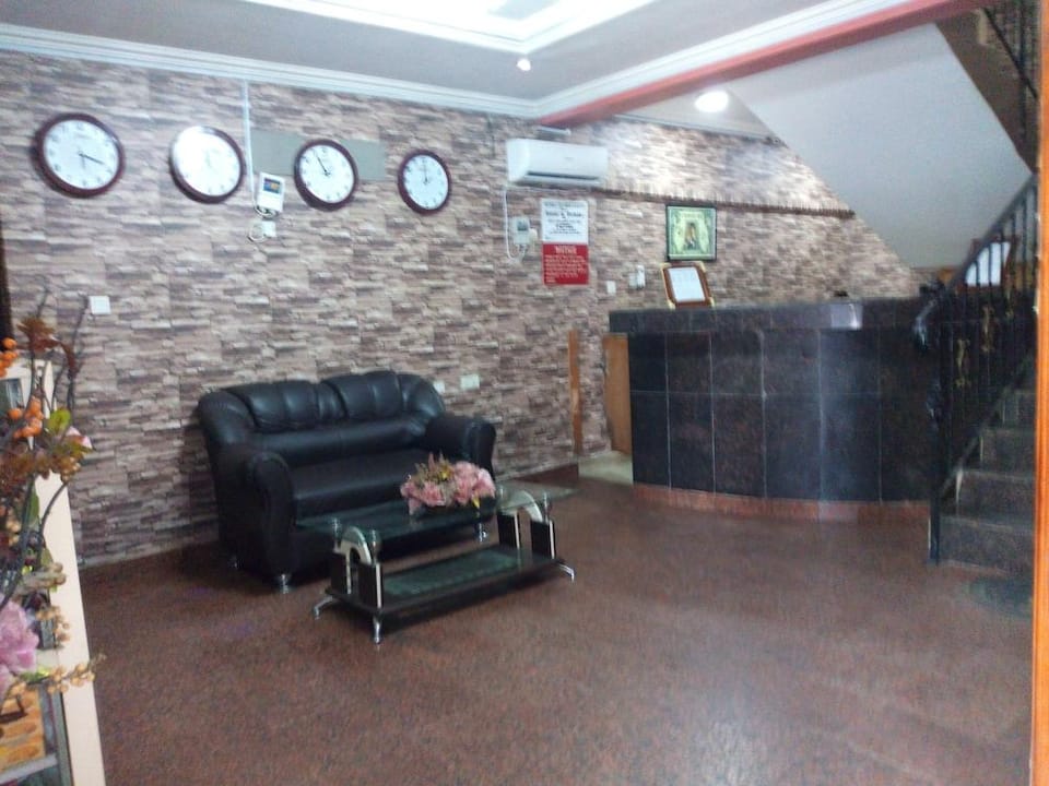 Richanthonio Suites Hotel in Lagos