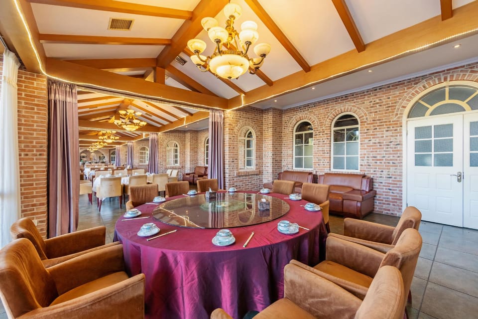 Beijing Mallet Red Wine Manor Hotel in Beijing