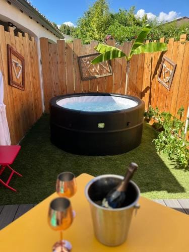 La Romantica Hotel in Calvisson